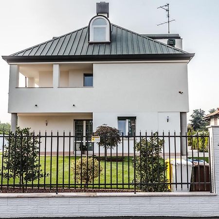 B&B Luxury Italian House Ро Екстериор снимка