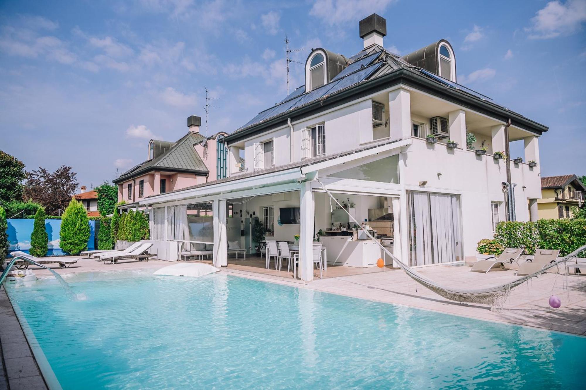 B&B Luxury Italian House Ро Екстериор снимка