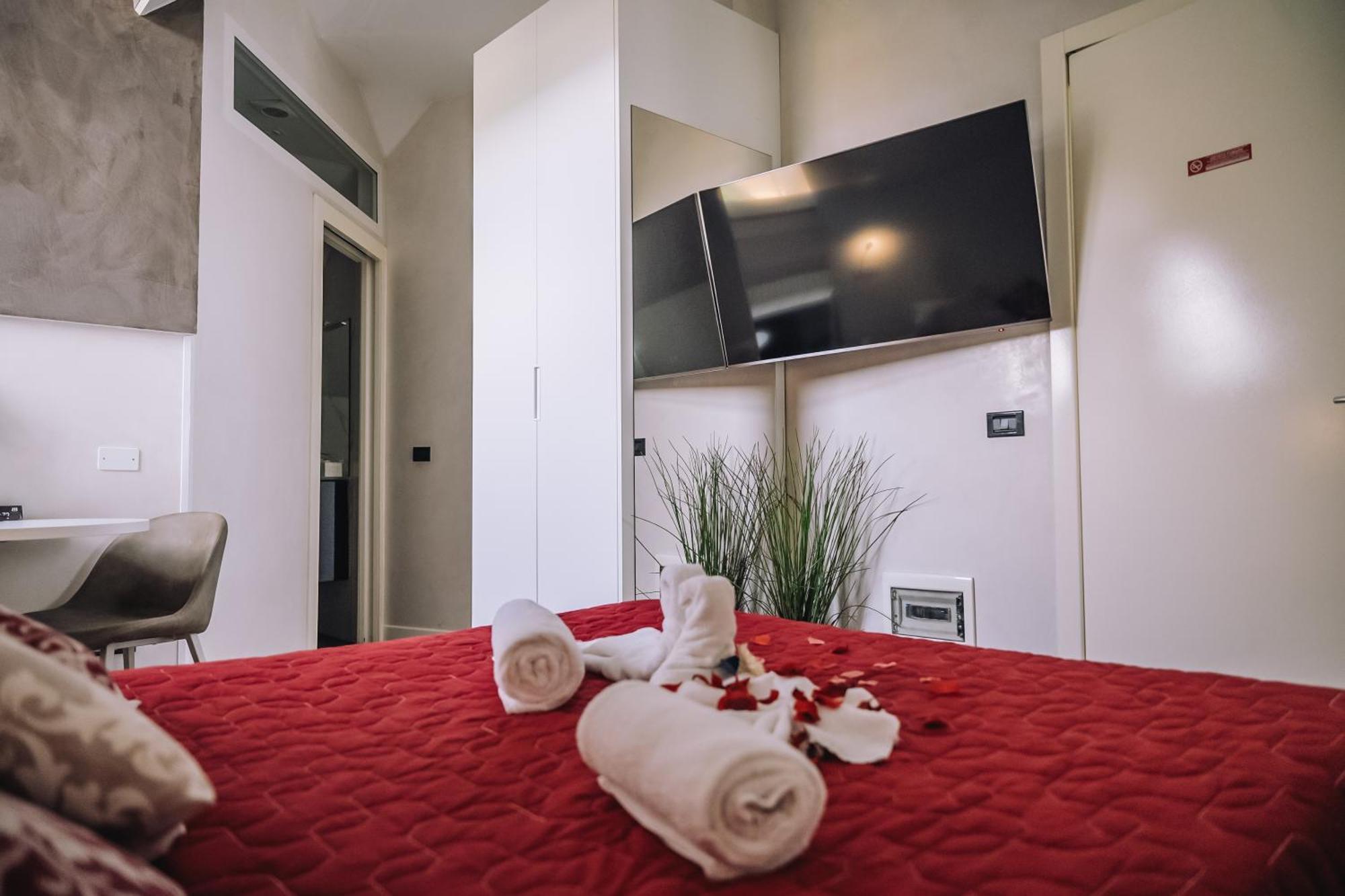 B&B Luxury Italian House Ро Екстериор снимка