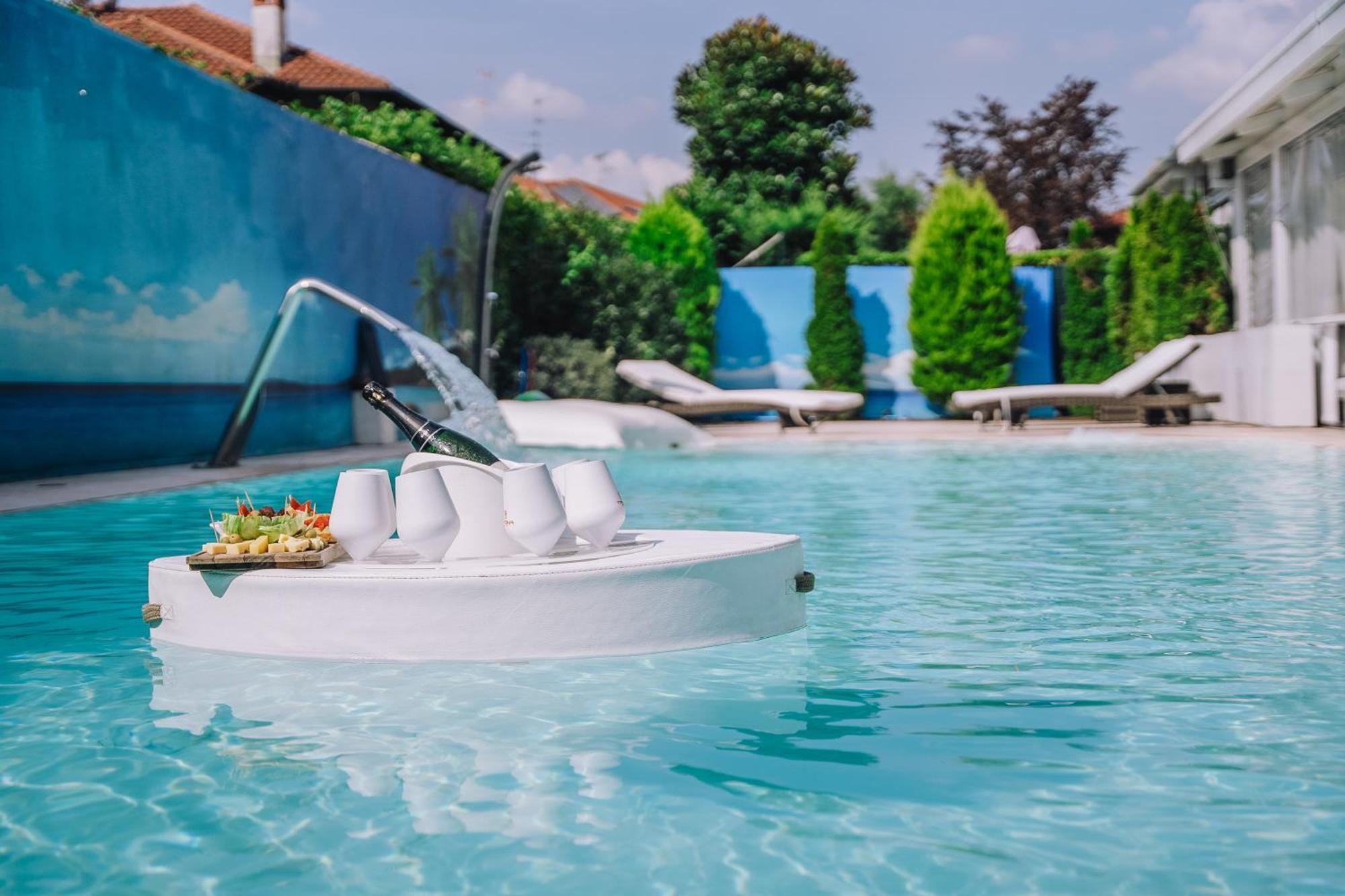 B&B Luxury Italian House Ро Екстериор снимка