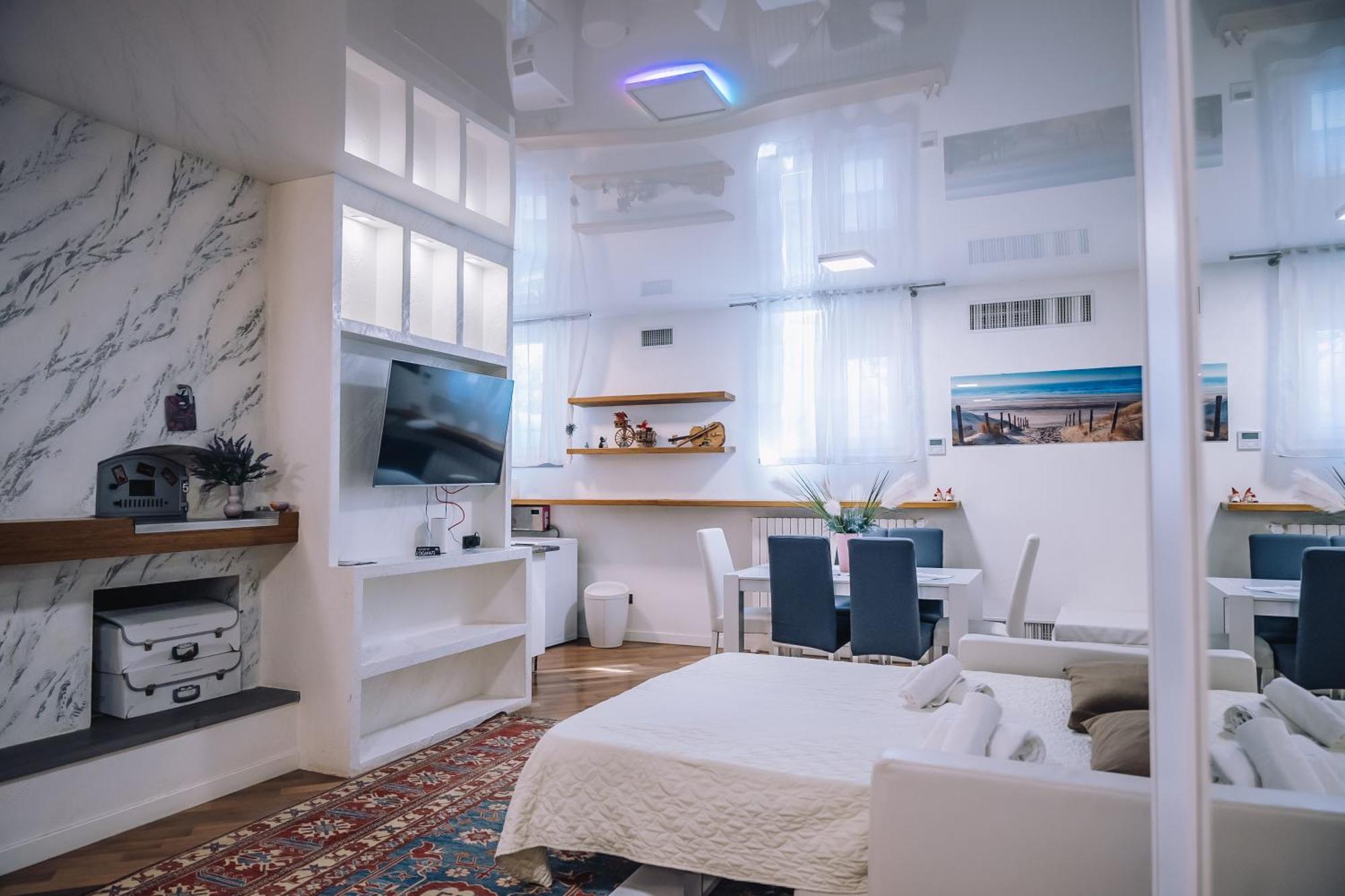 B&B Luxury Italian House Ро Екстериор снимка