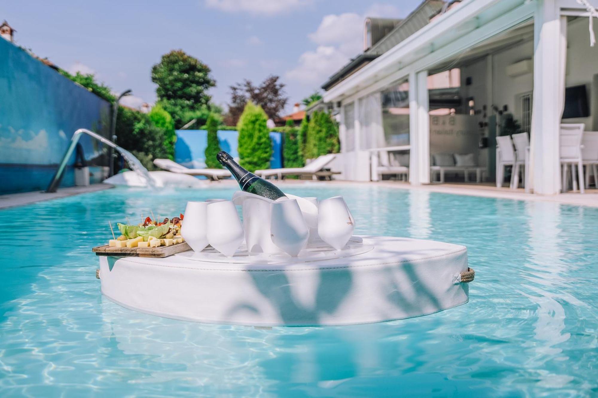 B&B Luxury Italian House Ро Екстериор снимка