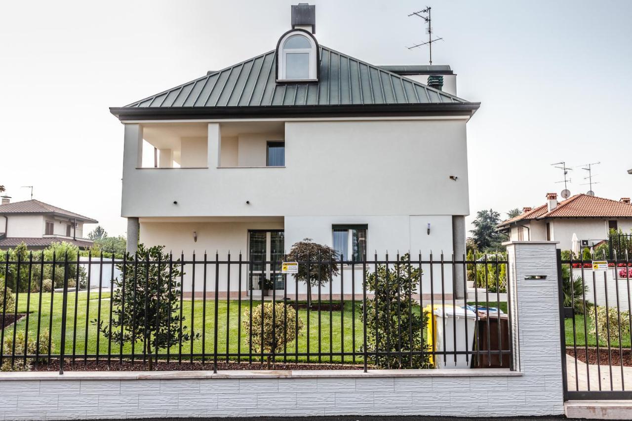 B&B Luxury Italian House Ро Екстериор снимка